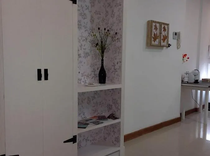 La Buhardilla De Mesones ,vicent