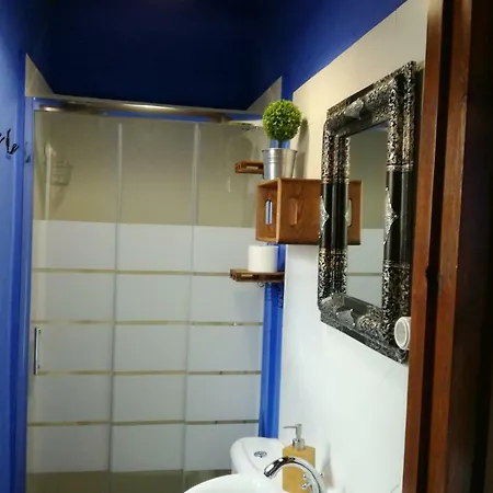 La Buhardilla De Mesones ,vicent Apartment Granada